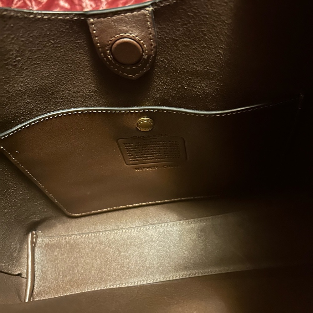 Coach Brooklyn 28 Shoulder Bag in Maple/Brass - Picture 4 of 8